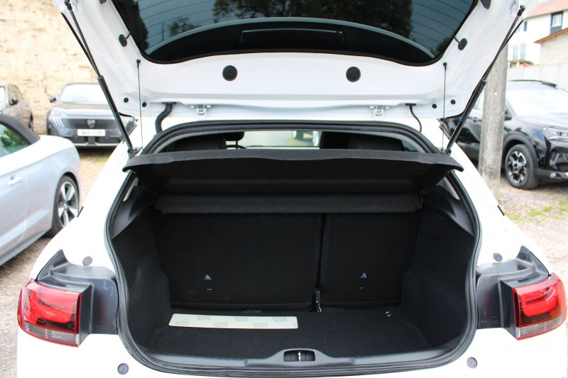 Photo 6 de l'offre de CITROEN C4 CACTUS II BUSINESS BLUE HDI 100 CV GPS 3D CLIM USB AUDIO MP3 RADAR BLUETOOTH RÃGULATEUR à 11990€ chez Bougel transactions