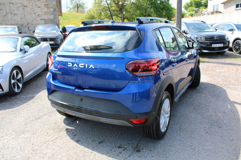 Photo 2 de l'offre de DACIA SANDERO 5 STEPWAY 100 CV ECO-GPL EXPRESSION GPS CARPLAY USB FULL LED BLUETOOTH RÃGULATEUR à 17800€ chez Bougel transactions