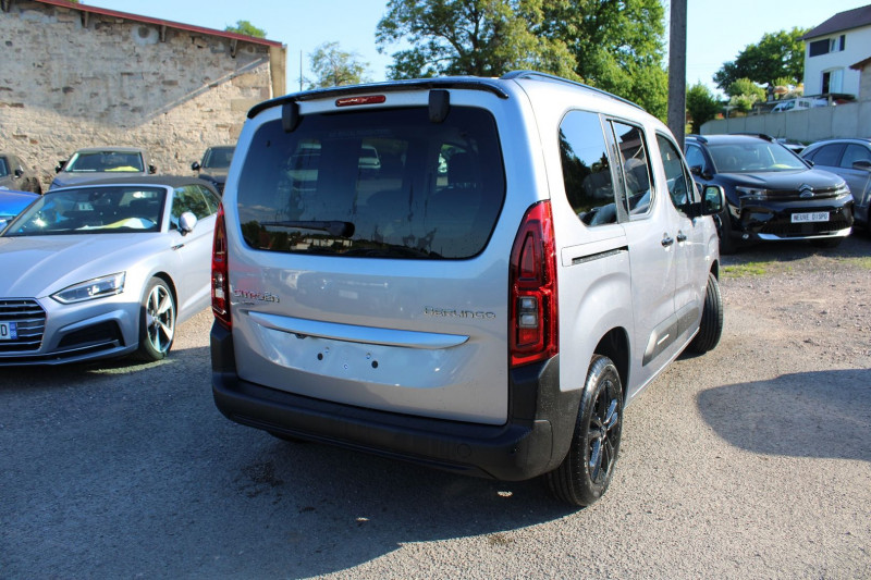Photo 2 de l'offre de CITROEN BERLINGO 5 MAX BLUE HDI 130 CV GPS 3D CAMÃRA I-COKPIT JA 16 FULL LED GRIP BOITE AUTO EAT-8 à 29990€ chez Bougel transactions