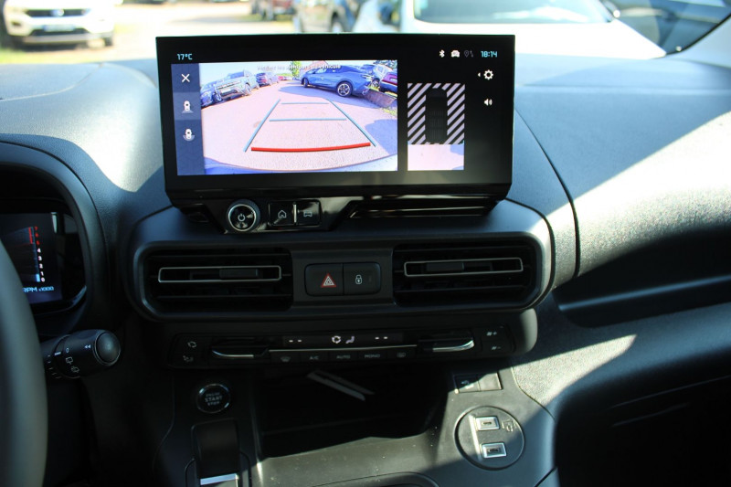 Photo 16 de l'offre de CITROEN BERLINGO 5 MAX BLUE HDI 130 CV GPS 3D CAMÃRA I-COKPIT JA 16 FULL LED GRIP BOITE AUTO EAT-8 à 29990€ chez Bougel transactions