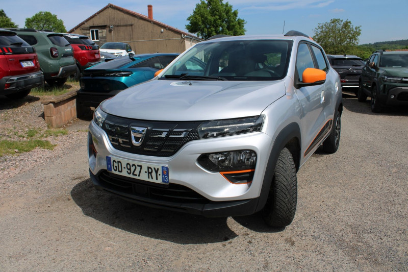 Photo 4 de l'offre de DACIA SPRING ELECTRIC CONFORT PLUS CAMÃRA GPS USB CUIR LIMITEUR BLUETOOTH LEDS ACCOUDOIR  ABS à 9990€ chez Bougel transactions