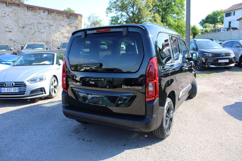 Photo 2 de l'offre de CITROEN BERLINGO 5 MAX BLUE HDI 130 CV GPS 3D CAMÃRA I-COKPIT JA 16 FULL LED GRIP BOITE AUTO EAT-8 à 29990€ chez Bougel transactions