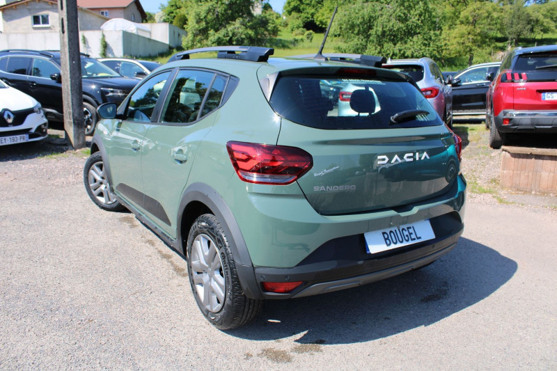 Photo 3 de l'offre de DACIA SANDERO 5 TCE 90 CV STEPWAY GPS 3D CAMÃRA FULL LED MP3 USB RÃGULATEUR BLUETOOTH BOITE AUTO à 17990€ chez Bougel transactions