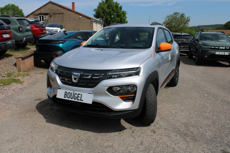 Photo 5 de l'offre de DACIA SPRING ELECTRIC CONFORT PLUS CAMÃRA GPS USB CUIR LIMITEUR BLUETOOTH LEDS ACCOUDOIR  ABS à 9990€ chez Bougel transactions