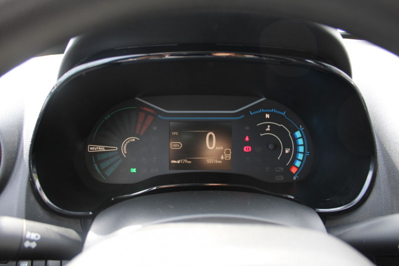 Photo 11 de l'offre de DACIA SPRING ELECTRIC CONFORT PLUS CAMÃRA GPS USB CUIR LIMITEUR BLUETOOTH LEDS ACCOUDOIR  ABS à 9990€ chez Bougel transactions