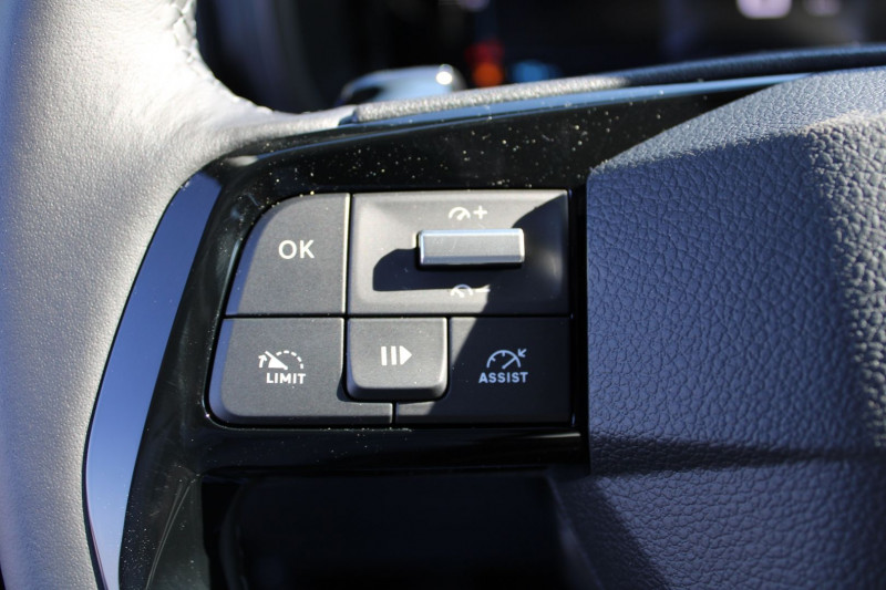 Photo 12 de l'offre de CITROEN BERLINGO 5 MAX BLUE HDI 130 CV GPS 3D CAMÃRA I-COKPIT JA 16 FULL LED GRIP BOITE AUTO EAT-8 à 29990€ chez Bougel transactions
