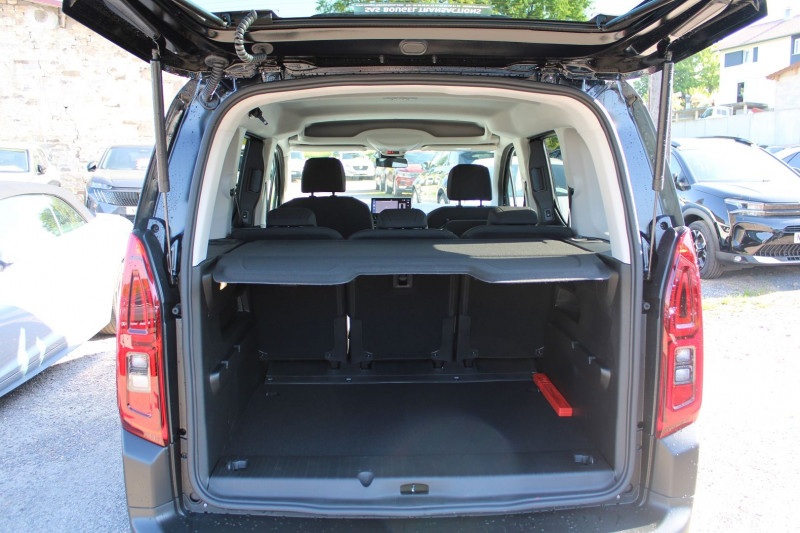 Photo 6 de l'offre de CITROEN BERLINGO 5 MAX BLUE HDI 130 CV GPS 3D CAMÃRA I-COKPIT JA 16 FULL LED GRIP BOITE AUTO EAT-8 à 29990€ chez Bougel transactions