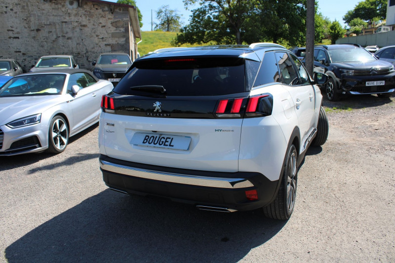 Photo 2 de l'offre de PEUGEOT 3008 III GT 300 CV HYBRID4 EAT8 BOITE AUTO 4X4 GPS BICOLOR CAMÃRA ESP JA 19 TOIT OUVRANT à 24900€ chez Bougel transactions