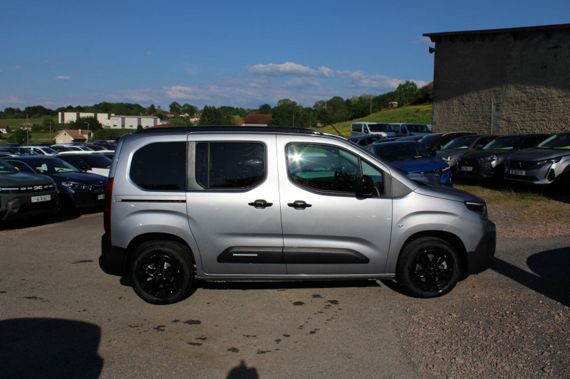 Photo 5 de l'offre de CITROEN BERLINGO 5 MAX BLUE HDI 130 CV GPS 3D CAMÃRA I-COKPIT JA 16 FULL LED GRIP BOITE AUTO EAT-8 à 29990€ chez Bougel transactions