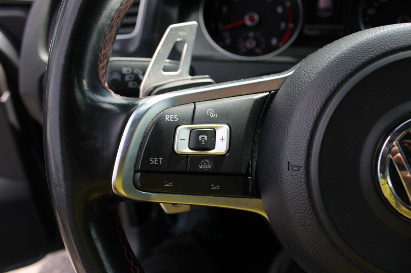 Photo 11 de l'offre de VOLKSWAGEN GOLF 7 2.0 TSI 230CH BLUEMOTION TECHNOLOGY GTI PERFORMANCE DSG6 5P CAMÃRA GPS FULL LEDS à 18900€ chez Bougel transactions