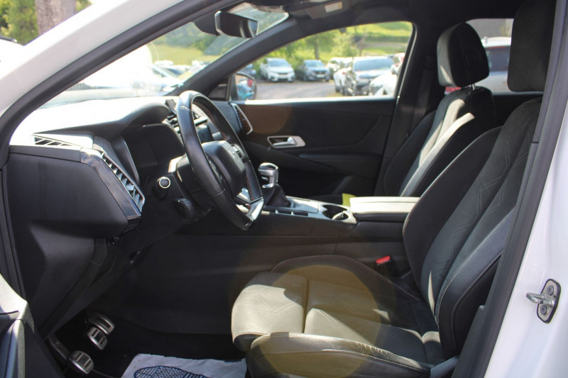 Photo 9 de l'offre de DS DS 7 CROSSBACK BLUEHDI 130 CV PERFORMANCE LINE BOITE 6V CAMÃRA 360 GPS 3D JANTES 19 FULL LEDS à 18500€ chez Bougel transactions