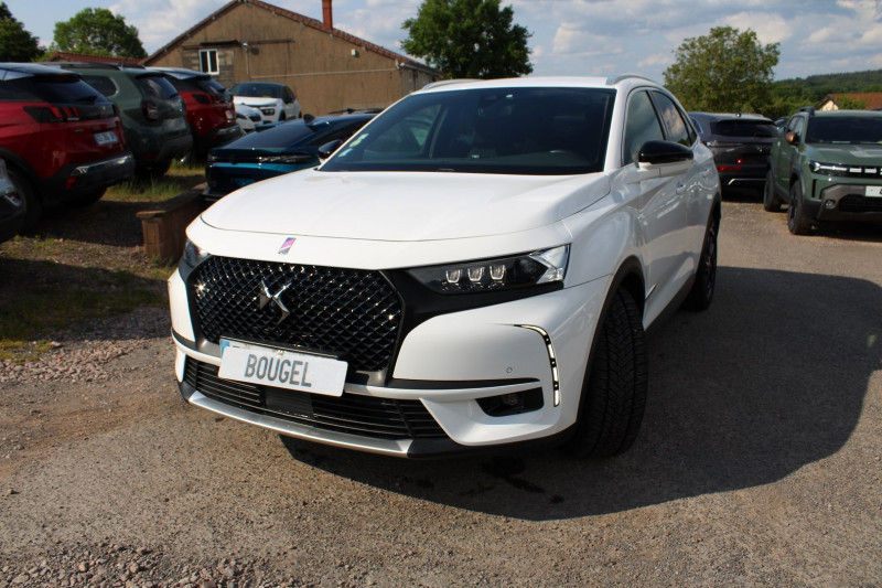 Photo 4 de l'offre de DS DS 7 CROSSBACK BLUEHDI 130 CV PERFORMANCE LINE BOITE 6V CAMÃRA 360 GPS 3D JANTES 19 FULL LEDS à 18500€ chez Bougel transactions