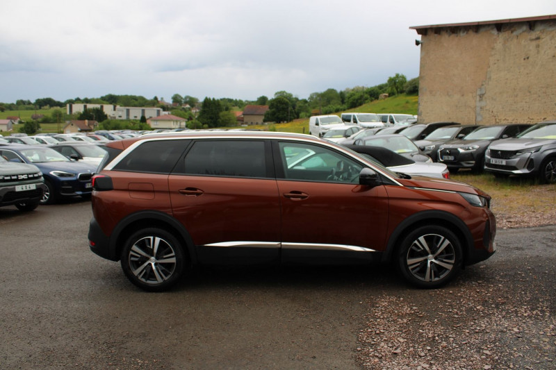 Photo 5 de l'offre de PEUGEOT 5008 PHASE 4 ALLURE DIESEL EAT8 BOITE AUTO PALETTE 1L5 BLUEHDI 130 GPS CUIR CAMÃRA 360   7.PL à 25900€ chez Bougel transactions
