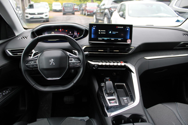 Photo 9 de l'offre de PEUGEOT 5008 PHASE 4 ALLURE DIESEL EAT8 BOITE AUTO PALETTE 1L5 BLUEHDI 130 GPS CUIR CAMÃRA 360   7.PL à 25900€ chez Bougel transactions