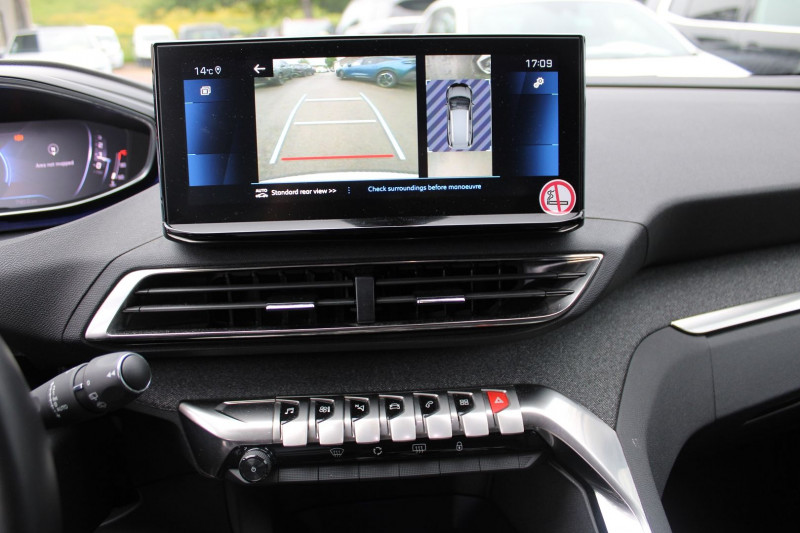 Photo 13 de l'offre de PEUGEOT 5008 PHASE 4 ALLURE DIESEL EAT8 BOITE AUTO PALETTE 1L5 BLUEHDI 130 GPS CUIR CAMÃRA 360   7.PL à 25900€ chez Bougel transactions