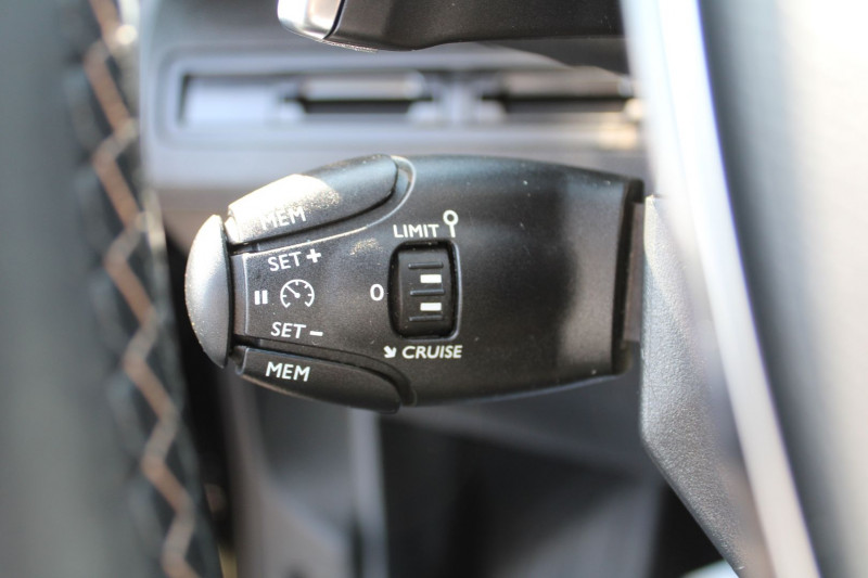Photo 14 de l'offre de PEUGEOT 5008 III BLUE HDI 130 CV GT-LINE "7 PLACES" GPS 3D CAMÃRA JA 18 FULL LED BOITE AUTO EAT-8 à 20990€ chez Bougel transactions