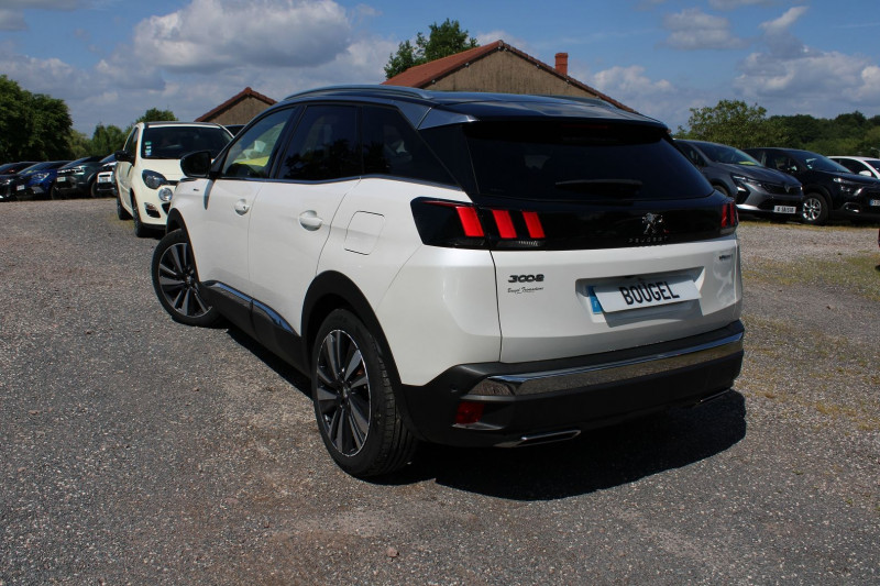 Photo 3 de l'offre de PEUGEOT 3008 III GT HYBRID4 300 CV EAT8 BOITE AUTO 4X4 GPS BICOLOR CAMÃRA ESP JA 19  TOIT OUVRANT à 24900€ chez Bougel transactions
