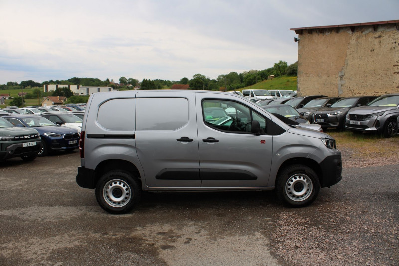 Photo 5 de l'offre de PEUGEOT PARTNER 4 BLUE HDI 130 CV DANGEL "4X4" CLIM AUDIO SAT MP3 USB RADAR BLUETOOTH RÃGULATEUR à 31500€ chez Bougel transactions