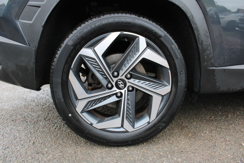 Photo 8 de l'offre de HYUNDAI TUCSON 4 EXECUTIVE T-GDI 230 CV HYBRIDE GPS 3D CAMÃRA TOIT PANO USB I-COKPIT BOITE AUTO à 25990€ chez Bougel transactions
