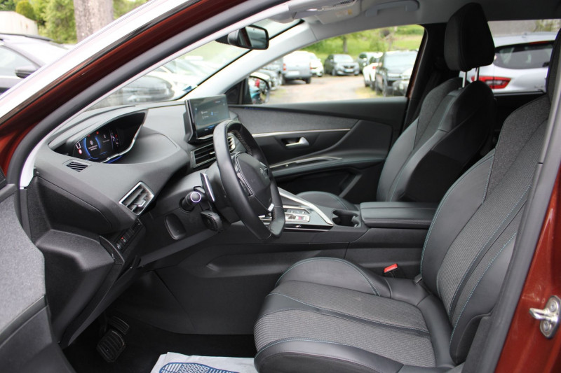 Photo 7 de l'offre de PEUGEOT 5008 PHASE 4 ALLURE DIESEL EAT8 BOITE AUTO PALETTE 1L5 BLUEHDI 130 GPS CUIR CAMÃRA 360   7.PL à 25900€ chez Bougel transactions
