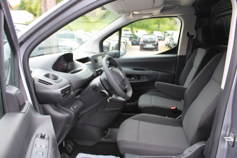 Photo 7 de l'offre de PEUGEOT PARTNER 4 BLUE HDI 130 CV DANGEL "4X4" CLIM AUDIO SAT MP3 USB RADAR BLUETOOTH RÃGULATEUR à 31500€ chez Bougel transactions