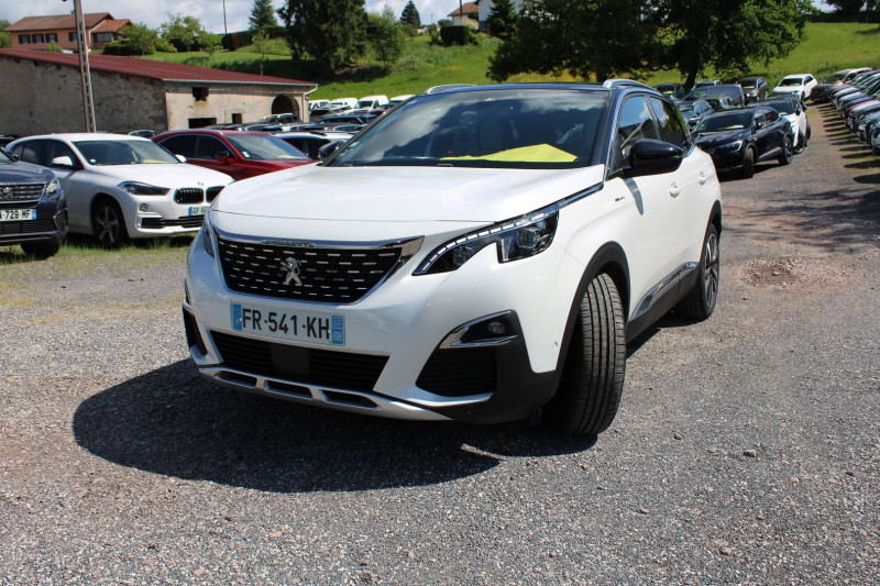 Photo 4 de l'offre de PEUGEOT 3008 III GT HYBRID4 300 CV EAT8 BOITE AUTO 4X4 GPS BICOLOR CAMÃRA ESP JA 19  TOIT OUVRANT à 24900€ chez Bougel transactions