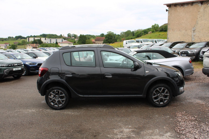 Photo 5 de l'offre de DACIA SANDERO II 1L5 DCI 90 CV STEPWAY CLIMAT LASER USB BLUETOOTH ABS DIESEL  5 PORTES à 7990€ chez Bougel transactions