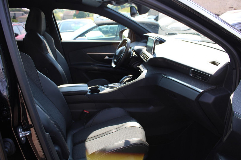 Photo 8 de l'offre de PEUGEOT 5008 III BLUE HDI 130 CV GT-LINE "7 PLACES" GPS 3D CAMÃRA JA 18 FULL LED BOITE AUTO EAT-8 à 20990€ chez Bougel transactions