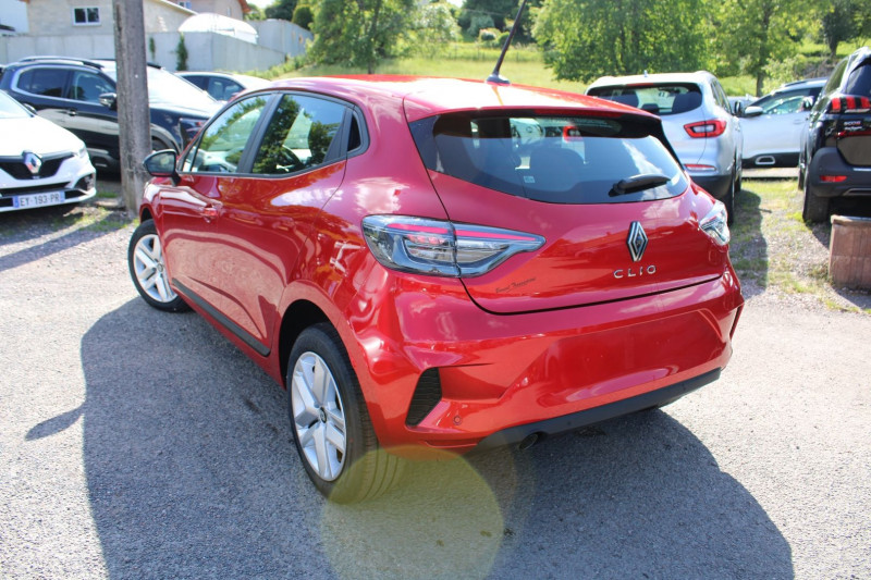 Photo 3 de l'offre de RENAULT CLIO VI EVOLUTION DIESEL BLUEDCI 100 CV BOITE 6V CAMÃRA USB GPS LINK MÃDIA FULL LEDS ABS à 20900€ chez Bougel transactions
