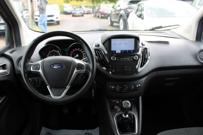 Photo 10 de l'offre de FORD TOURNEO COURIER TITANUIM 1L5 TDCI 100 CV GPS 3D CLIM JA 16 ATTELAGE BLUETOOTH RADAR RÃGULATEUR à 8990€ chez Bougel transactions