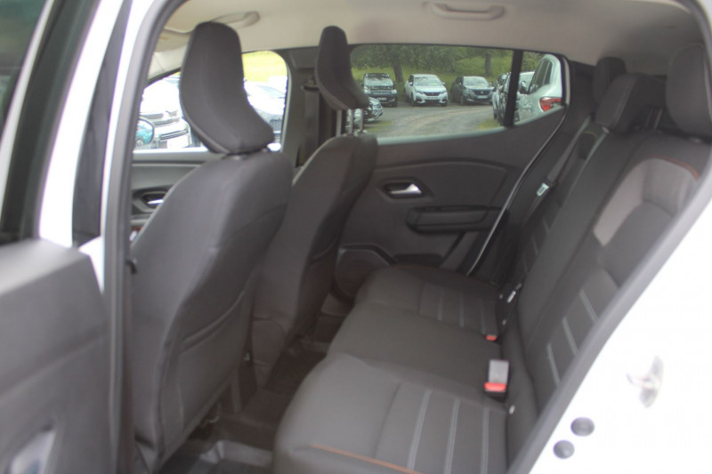 Photo 9 de l'offre de DACIA SANDERO 4 STEPWAY 90 CV 1L EDC BOITE AUTO CAMÃRA GPS LINK USB RADARS RÃGULATEUR BLUETOOTH à 14900€ chez Bougel transactions