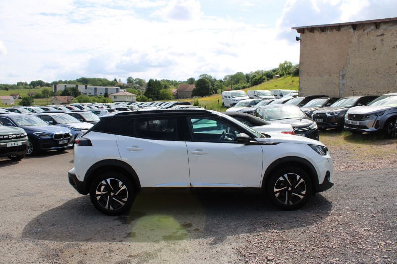 Photo 5 de l'offre de PEUGEOT 2008 III 1L5 BLUEHDI 100 CV GT LINE BICOLOR NACRÃ CAMÃRA GRAND GPS 3D USB FULL LEDS  BV.6 à 18400€ chez Bougel transactions