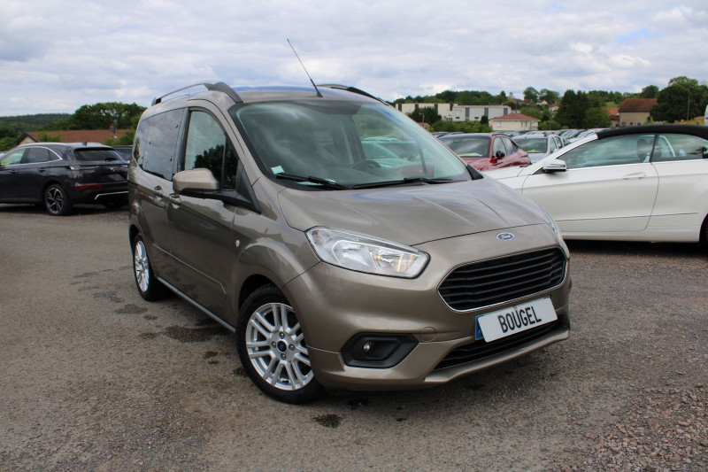 Photo 1 de l'offre de FORD TOURNEO COURIER TITANUIM 1L5 TDCI 100 CV GPS 3D CLIM JA 16 ATTELAGE BLUETOOTH RADAR RÃGULATEUR à 8990€ chez Bougel transactions