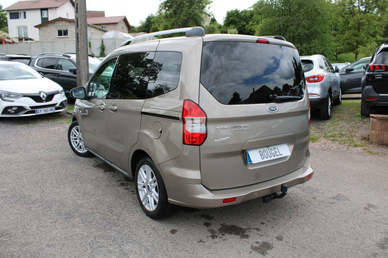 Photo 3 de l'offre de FORD TOURNEO COURIER TITANUIM 1L5 TDCI 100 CV GPS 3D CLIM JA 16 ATTELAGE BLUETOOTH RADAR RÃGULATEUR à 8990€ chez Bougel transactions