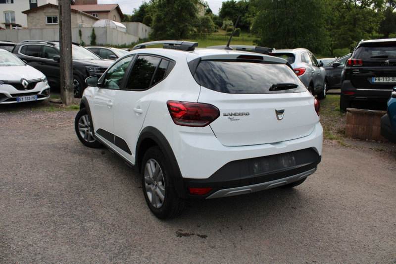Photo 3 de l'offre de DACIA SANDERO 4 STEPWAY 90 CV 1L EDC BOITE AUTO CAMÃRA GPS LINK USB RADARS RÃGULATEUR BLUETOOTH à 14900€ chez Bougel transactions