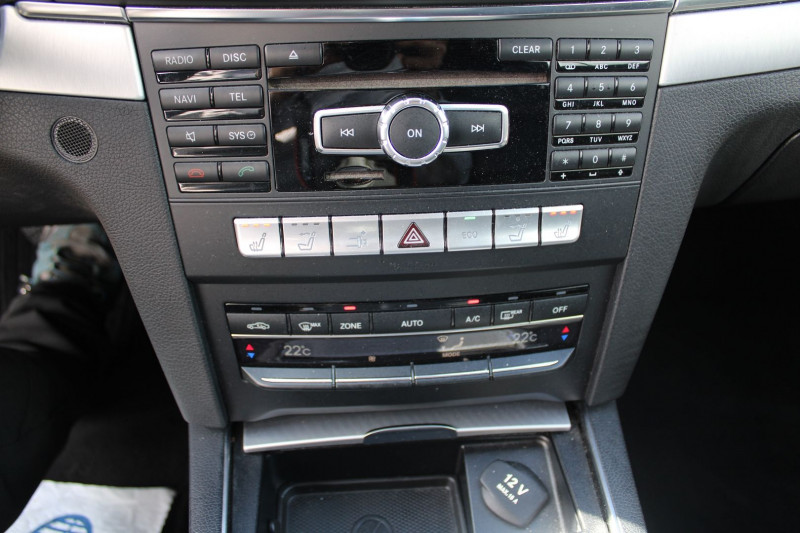 Photo 15 de l'offre de MERCEDES-BENZ CLASSE E CABRIOLET EXECUTIVE 220 CDI GPS 3D CAMÃRA FULL LED CAPOTE ELECT JA 18 BOITE AUTO 7G-TRONIC à 20500€ chez Bougel transactions
