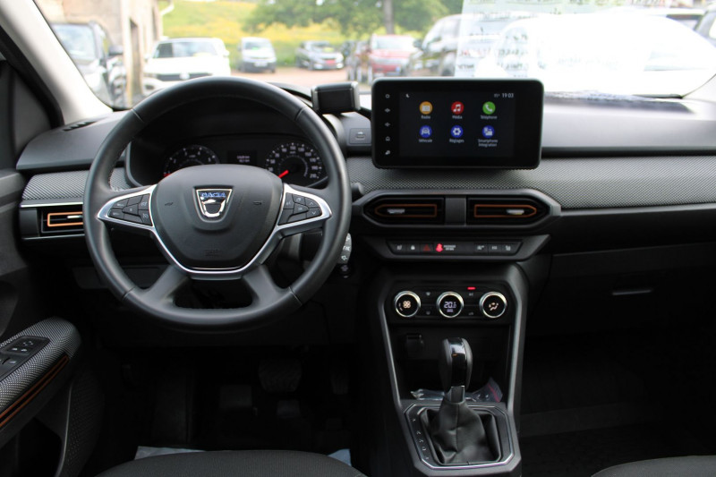 Photo 10 de l'offre de DACIA SANDERO 4 STEPWAY 90 CV 1L EDC BOITE AUTO CAMÃRA GPS LINK USB RADARS RÃGULATEUR BLUETOOTH à 14900€ chez Bougel transactions