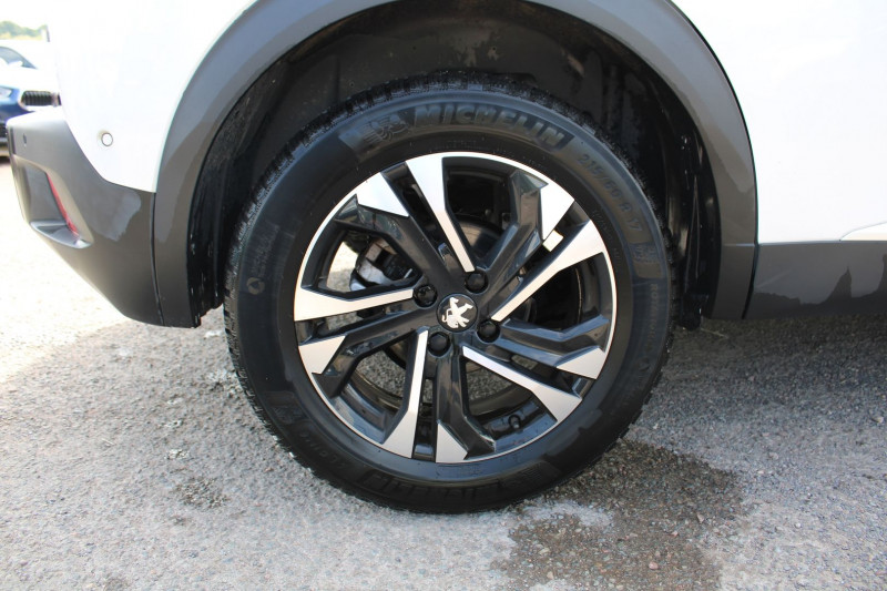 Photo 7 de l'offre de PEUGEOT 2008 III 1L5 BLUEHDI 100 CV GT LINE BICOLOR NACRÃ CAMÃRA GRAND GPS 3D USB FULL LEDS  BV.6 à 18400€ chez Bougel transactions