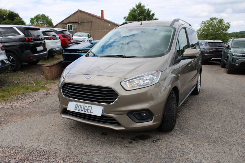 Photo 4 de l'offre de FORD TOURNEO COURIER TITANUIM 1L5 TDCI 100 CV GPS 3D CLIM JA 16 ATTELAGE BLUETOOTH RADAR RÃGULATEUR à 8990€ chez Bougel transactions