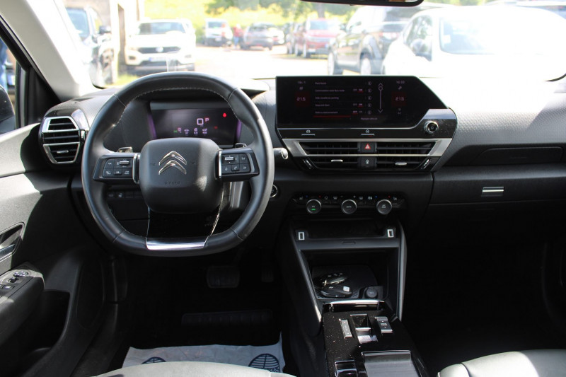 Photo 10 de l'offre de CITROEN C4 PHASE 4 SHINE PACK ESSENCE 155 CV GPS 3D CAMÃRA FULL LED JA 18 I-COKPIT BOITE AUTO EAT-8 à 17500€ chez Bougel transactions