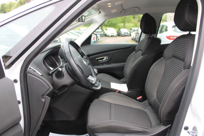 Photo 8 de l'offre de RENAULT GRAND SCENIC 4 BUSINESS DCI 110 CV "7 PLACES" JA 20 GPS 3D I-COKPIT RADAR BLUETOOTH RÃGULATEUR à 14900€ chez Bougel transactions