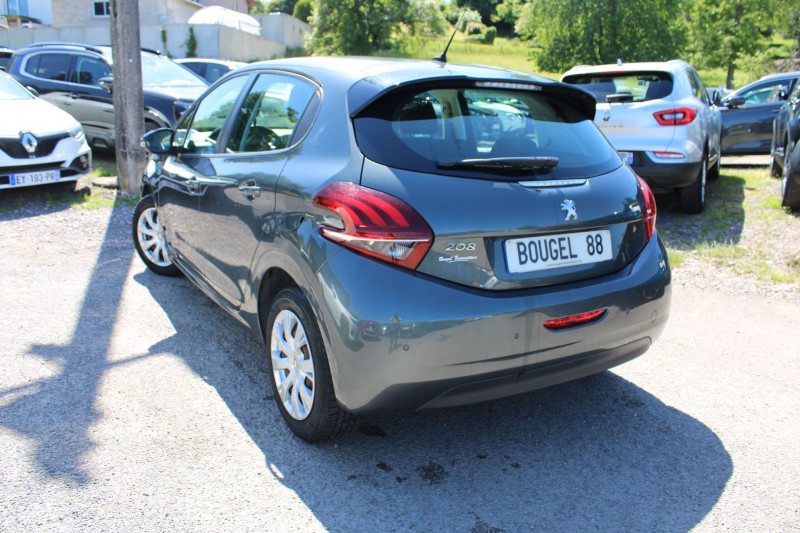Photo 3 de l'offre de PEUGEOT 208 II ACTIVE BUSINESS 1L6 BLUE HDI GPS 3D CLIM AUDIO USB RE RADAR BLUETOOTH RÃGULATEUR à 9990€ chez Bougel transactions