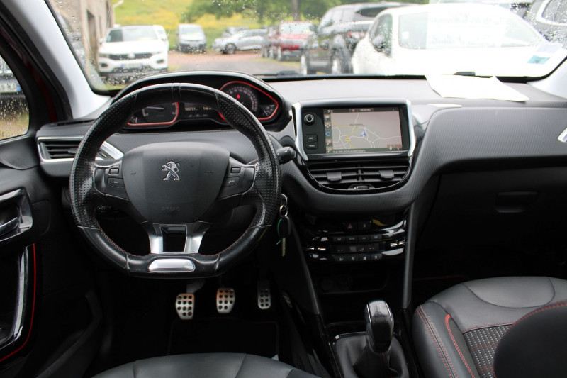 Photo 11 de l'offre de PEUGEOT 2008 II BLUE HDI 100 CV GT-LINE GPS 3D USB RE JA 17 TOIT PANO RADAR BLUETOOTH RÃGULATEUR à 12900€ chez Bougel transactions