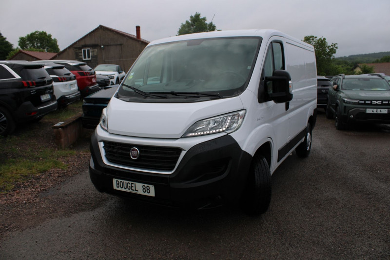 Photo 4 de l'offre de FIAT DUCATO FG L1 H1 STE 2L JTD "3 PLACES" GPS CAMÃRA RABILLAGE BOIS RÃGULATEUR TVA=16250 E HT à 19500€ chez Bougel transactions