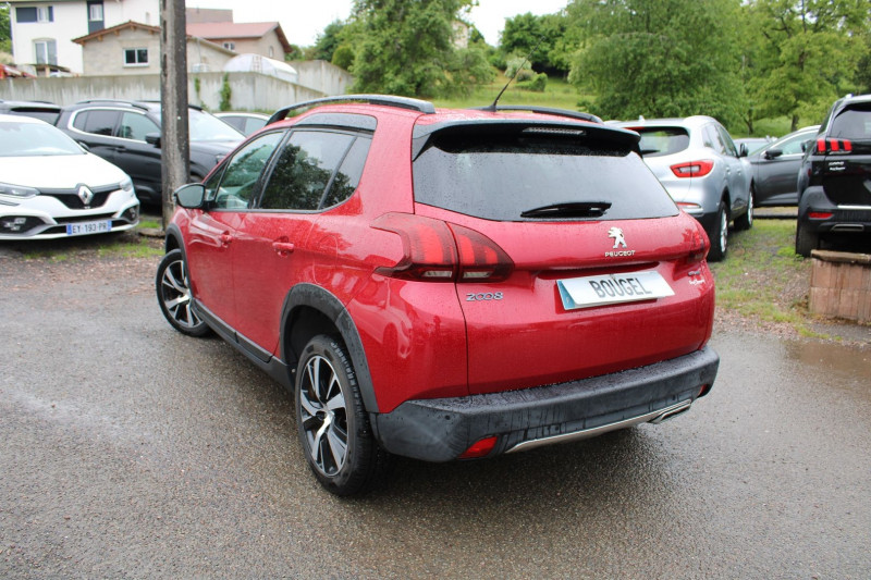 Photo 3 de l'offre de PEUGEOT 2008 II BLUE HDI 100 CV GT-LINE GPS 3D USB RE JA 17 TOIT PANO RADAR BLUETOOTH RÃGULATEUR à 12900€ chez Bougel transactions