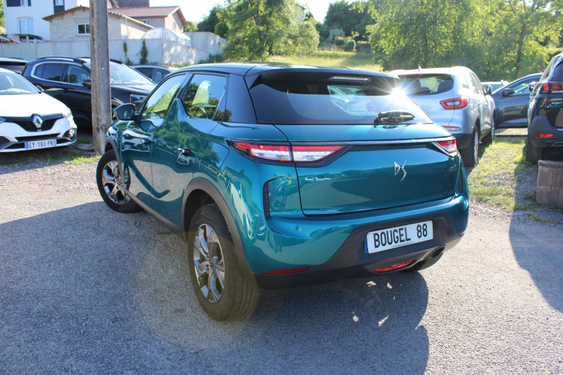 Photo 3 de l'offre de DS DS 3 CROSSBACK ESSENCE 1L2 MONTMARTRE 100 CV GPS MIRROR LINK USB RÃGULATEUR BLUETOOTH BOITE 6V à 15700€ chez Bougel transactions