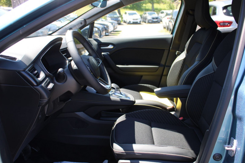 Photo 9 de l'offre de RENAULT SYMBIOZ I-CONIC 145 CV HYBRIDE GPS 3D CAMÃRA FULL LED USB PK ASSIST I-COKPIT BOITE AUTO à 33500€ chez Bougel transactions