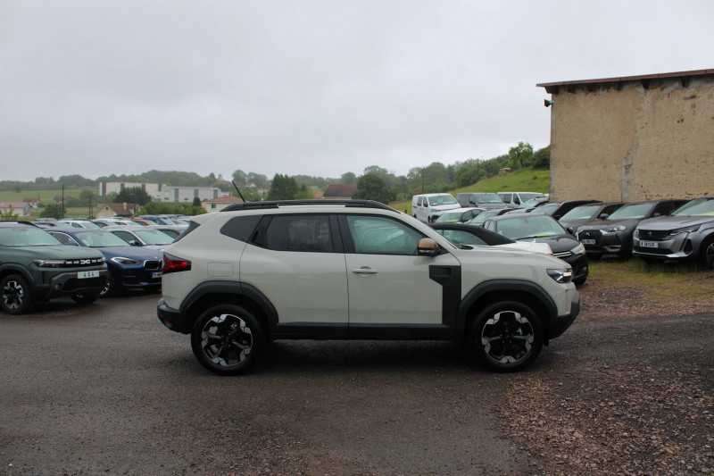 Photo 5 de l'offre de DACIA DUSTER VI EXTREME TCE 130 CV "4X4" GPS 3D JA 18 FULL LED CAMÃRA 360Â° I-COKPIT RÃGULATEUR à 28990€ chez Bougel transactions