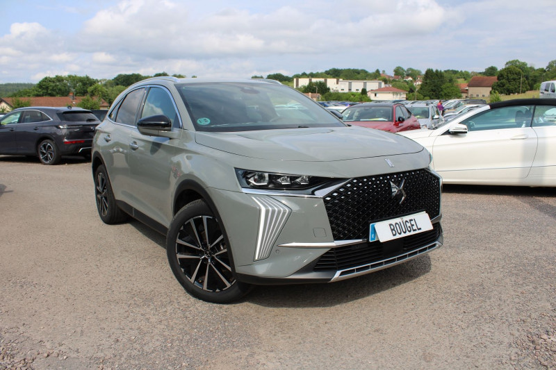 Ds DS 7 CROSSBACK II RIVOLI EAT8 DIESEL 130 BOITE AUTO CUIR SIÃGES ELECT MÃMO GRAND GPS USB FULL LEDS Diesel GRIS LAQUÃ Occasion à vendre