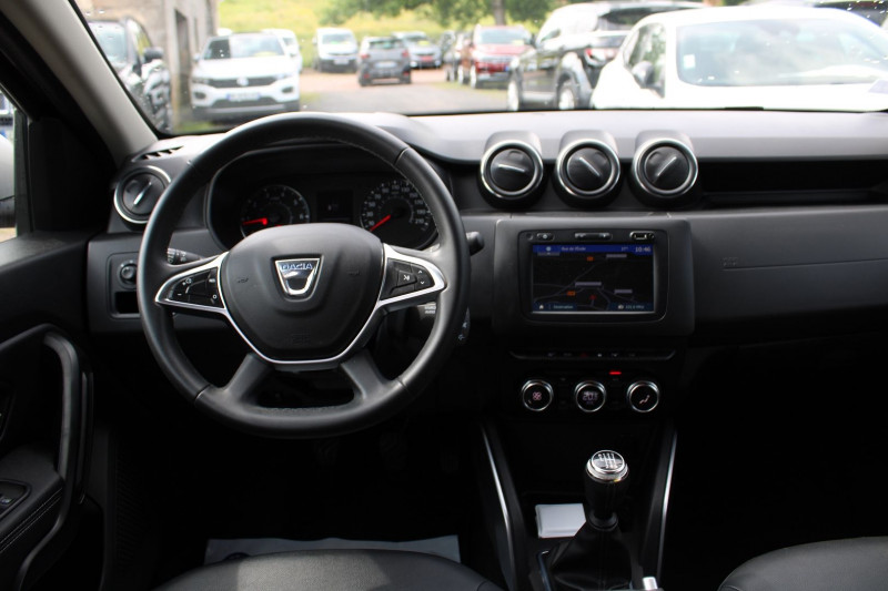 Photo 11 de l'offre de DACIA DUSTER III 1L3 TCE 130 CV PRESTIGE RAINBOW LUXE CAMÃRA GPS USB JANTES 17 BOITE 6V ATTELAGE à 14900€ chez Bougel transactions
